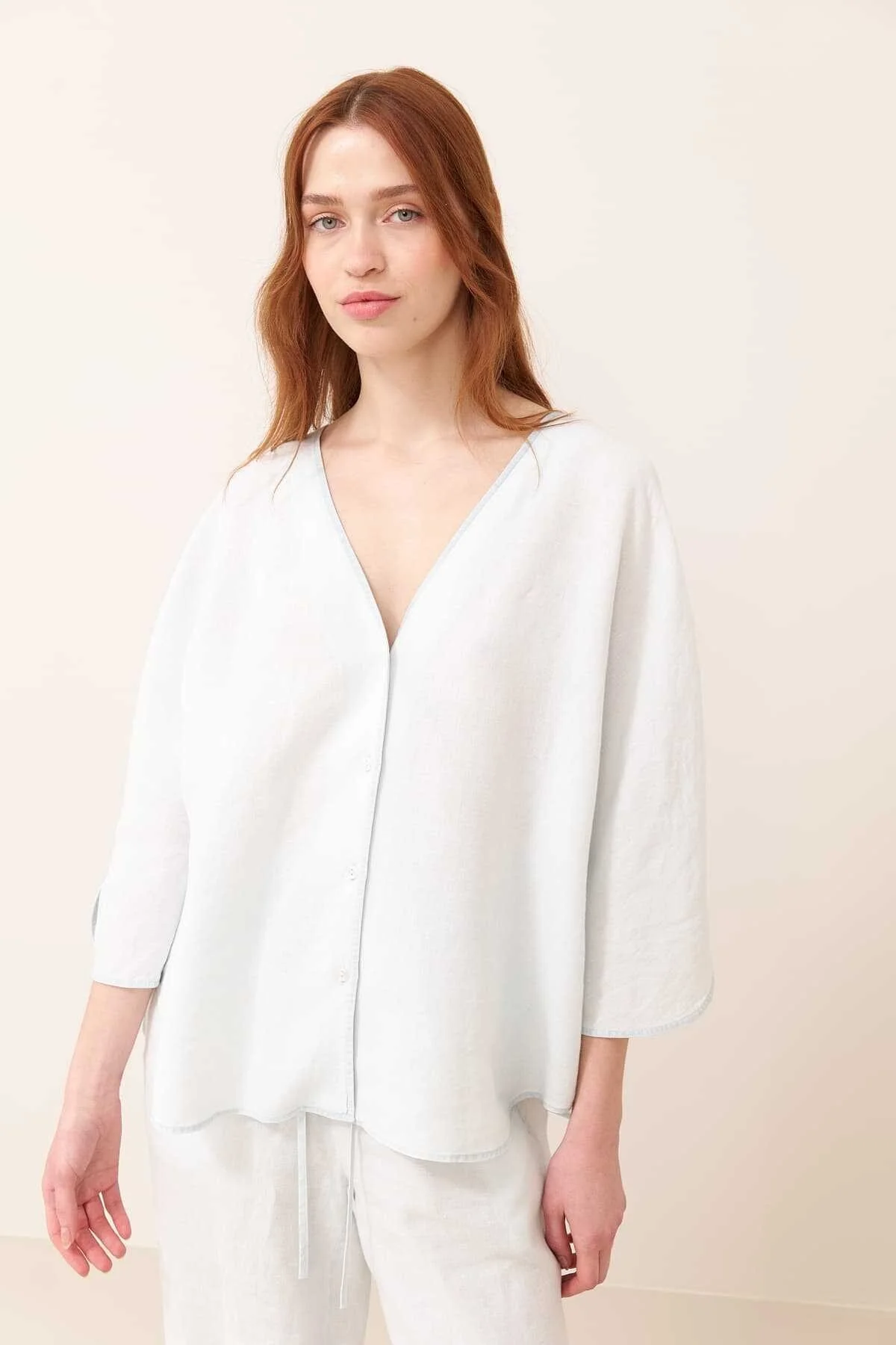 V Yaka Keten Gömlek Standart Renk - 1