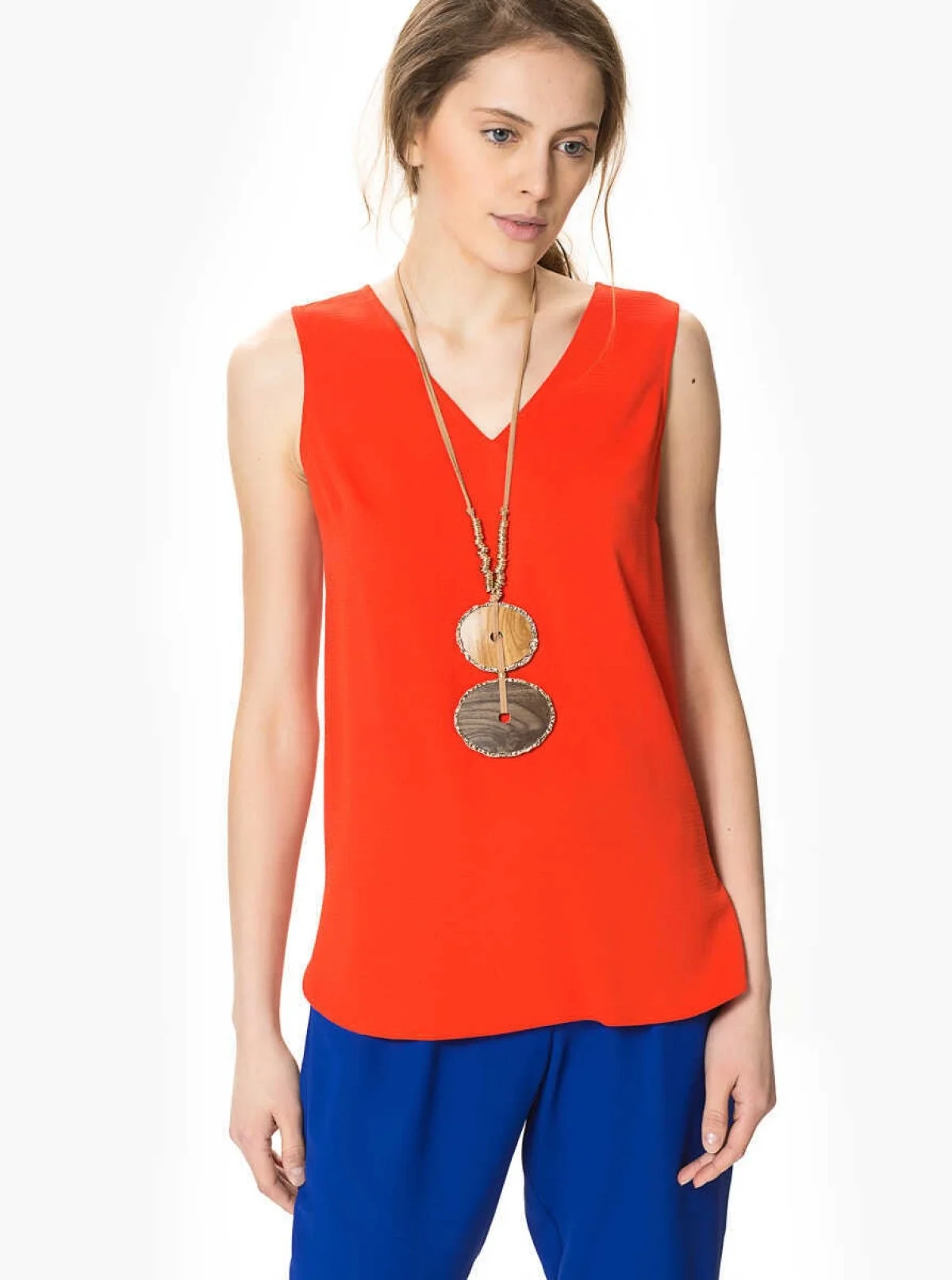 V Yaka Kolsuz T-Shirt Nar Çiçeği - 1