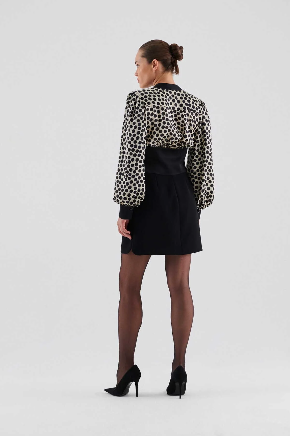  V Yakalı Puantiyeli Kadın Gömlek Standart Renk - 2