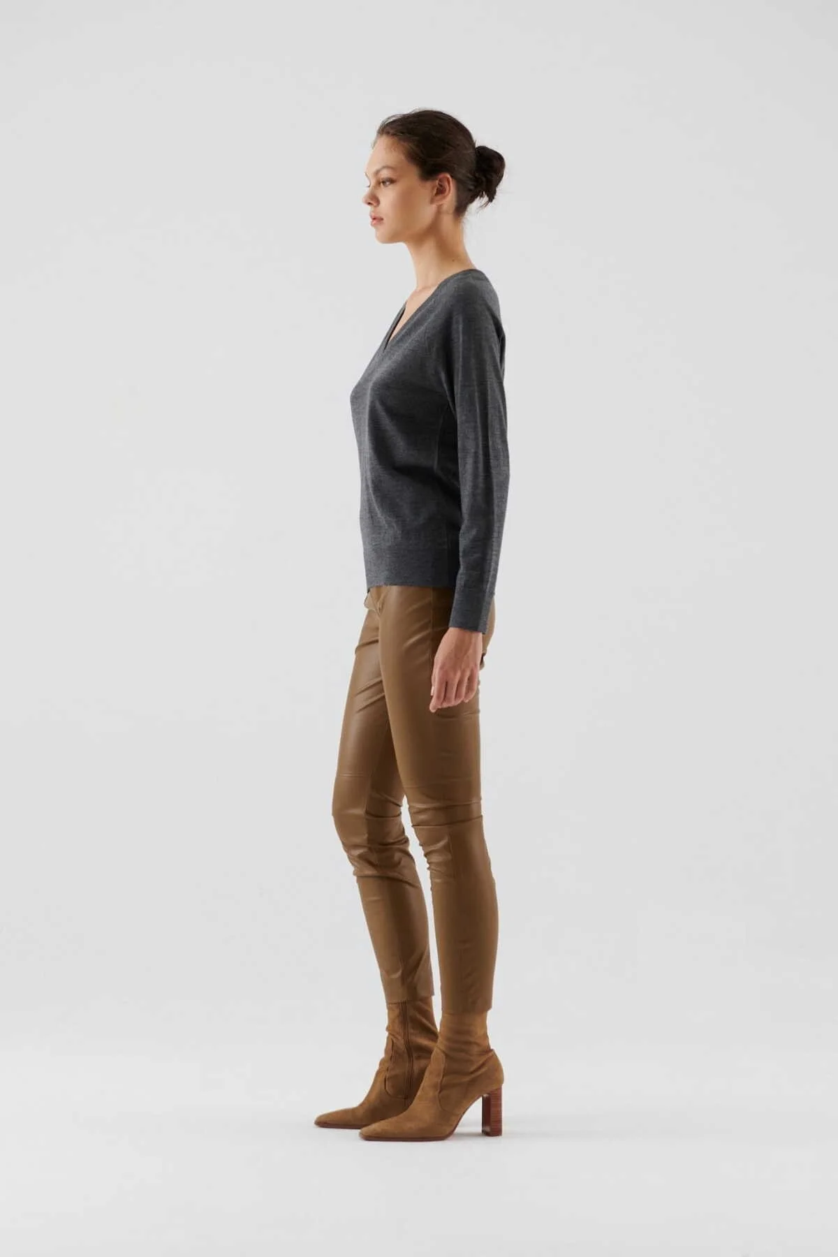  V Yakalı Triko Antrasit - 4