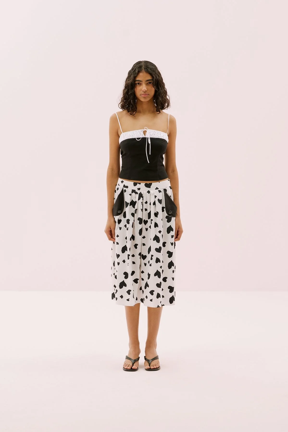 Kontrast Detaylı İnce Askılı Bluz Siyah - 4