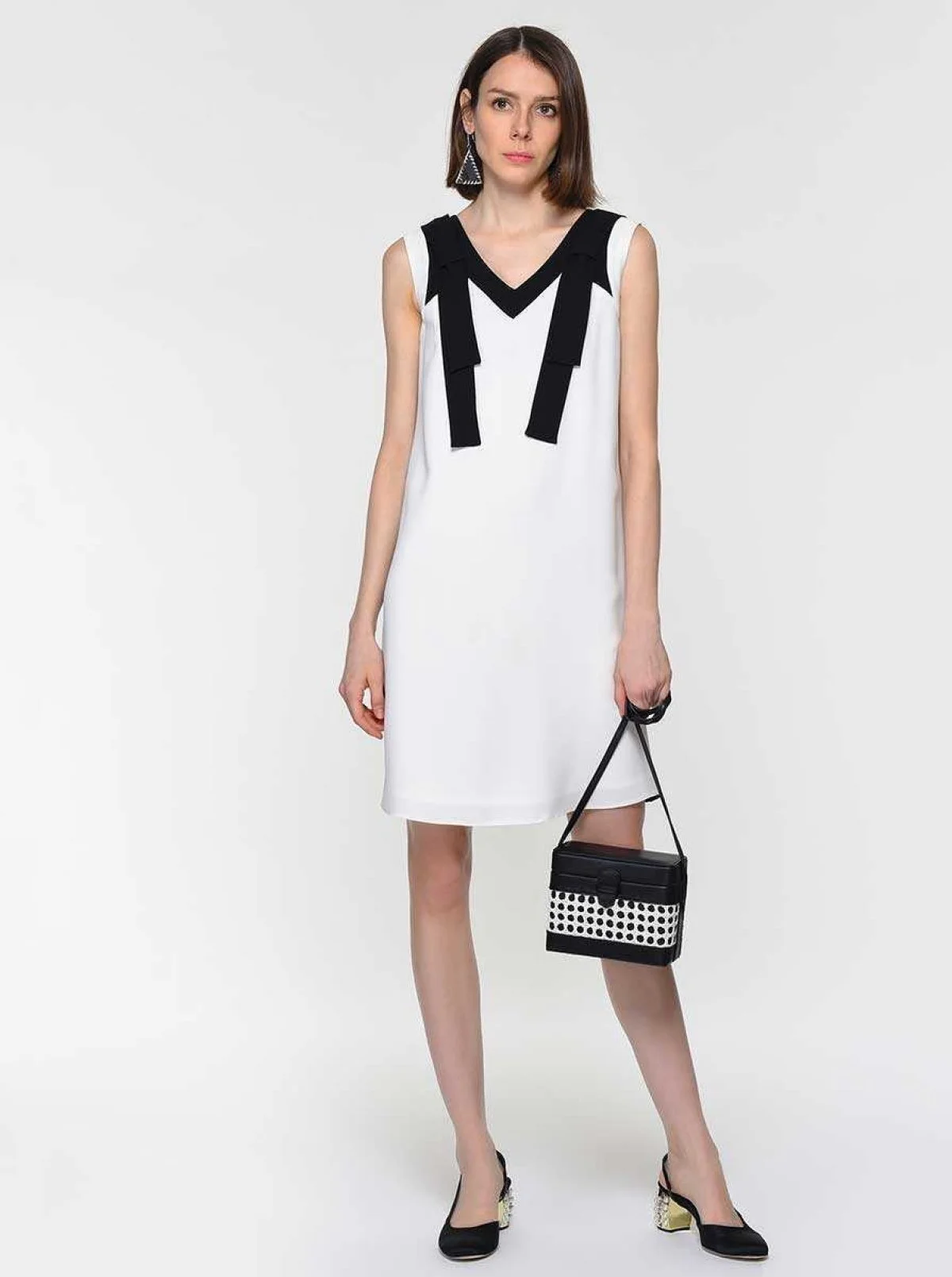 Yaka Detaylı Abiye Elbise Siyah-Beyaz - 1