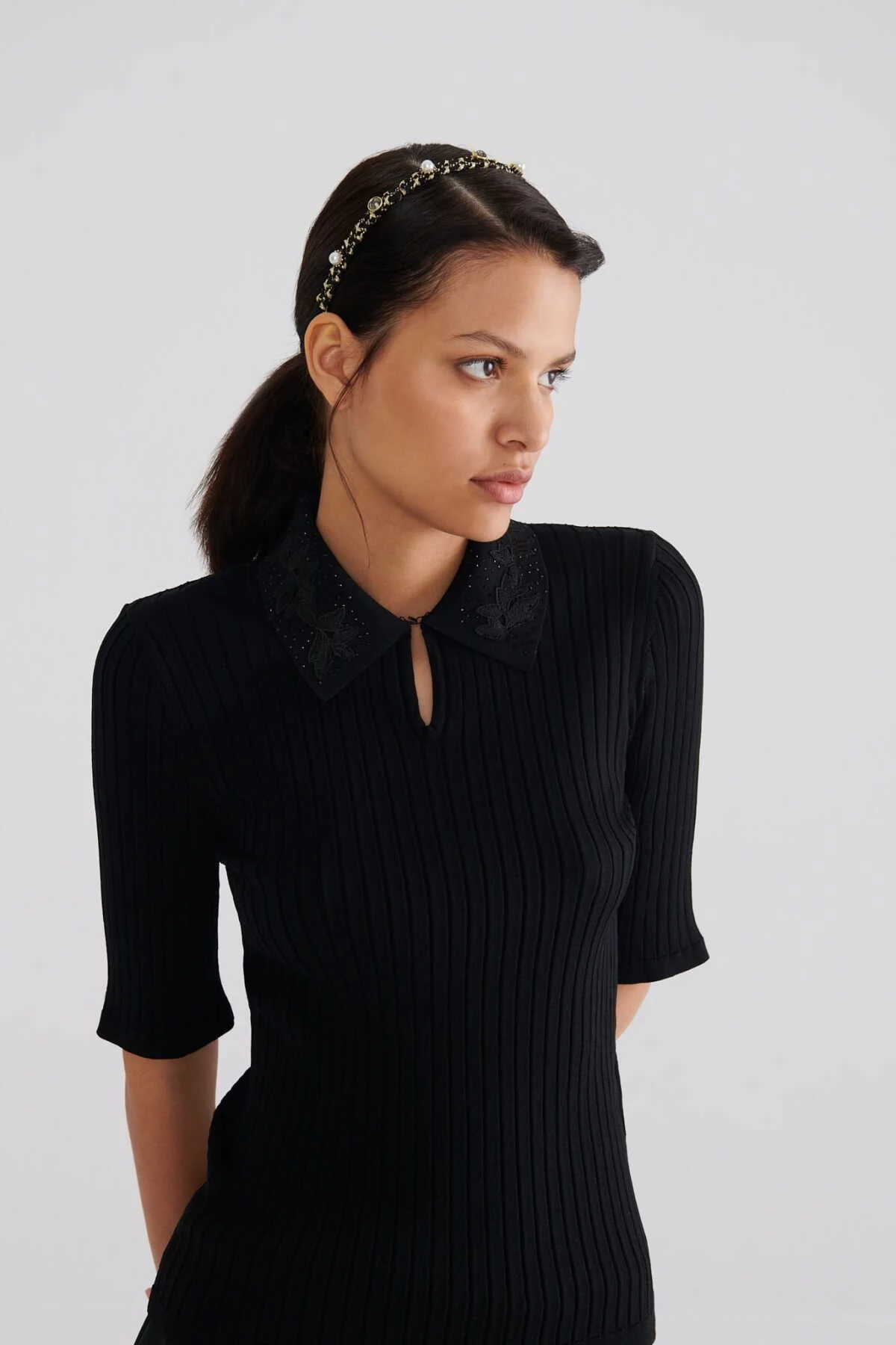  Yaka Detaylı Kadın Triko Siyah - 3