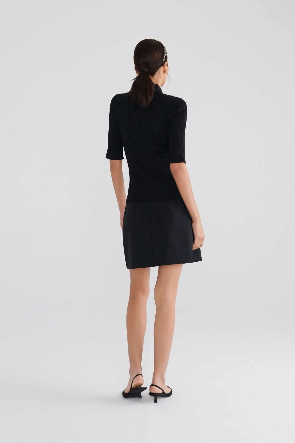  Yaka Detaylı Kadın Triko Siyah - 2