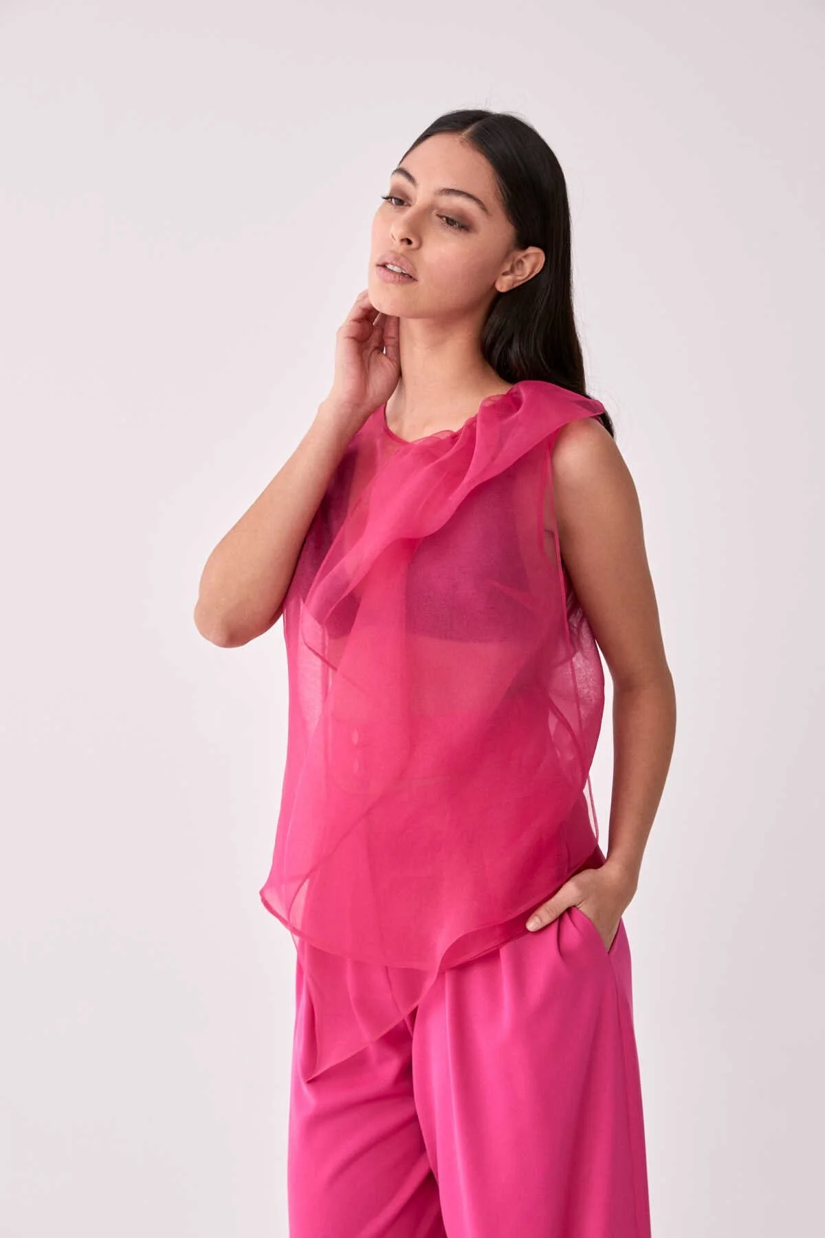 Yaka Detaylı Transparan Bluz Fuşya - 3