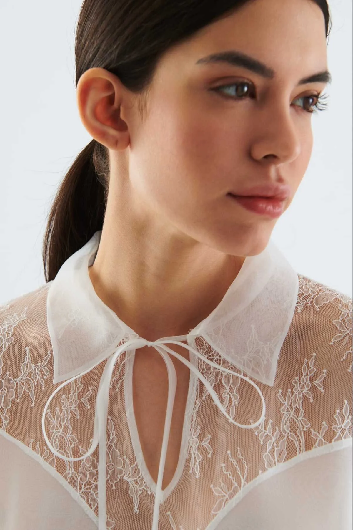 Yakalı Transparan Bluz Beyaz - 3