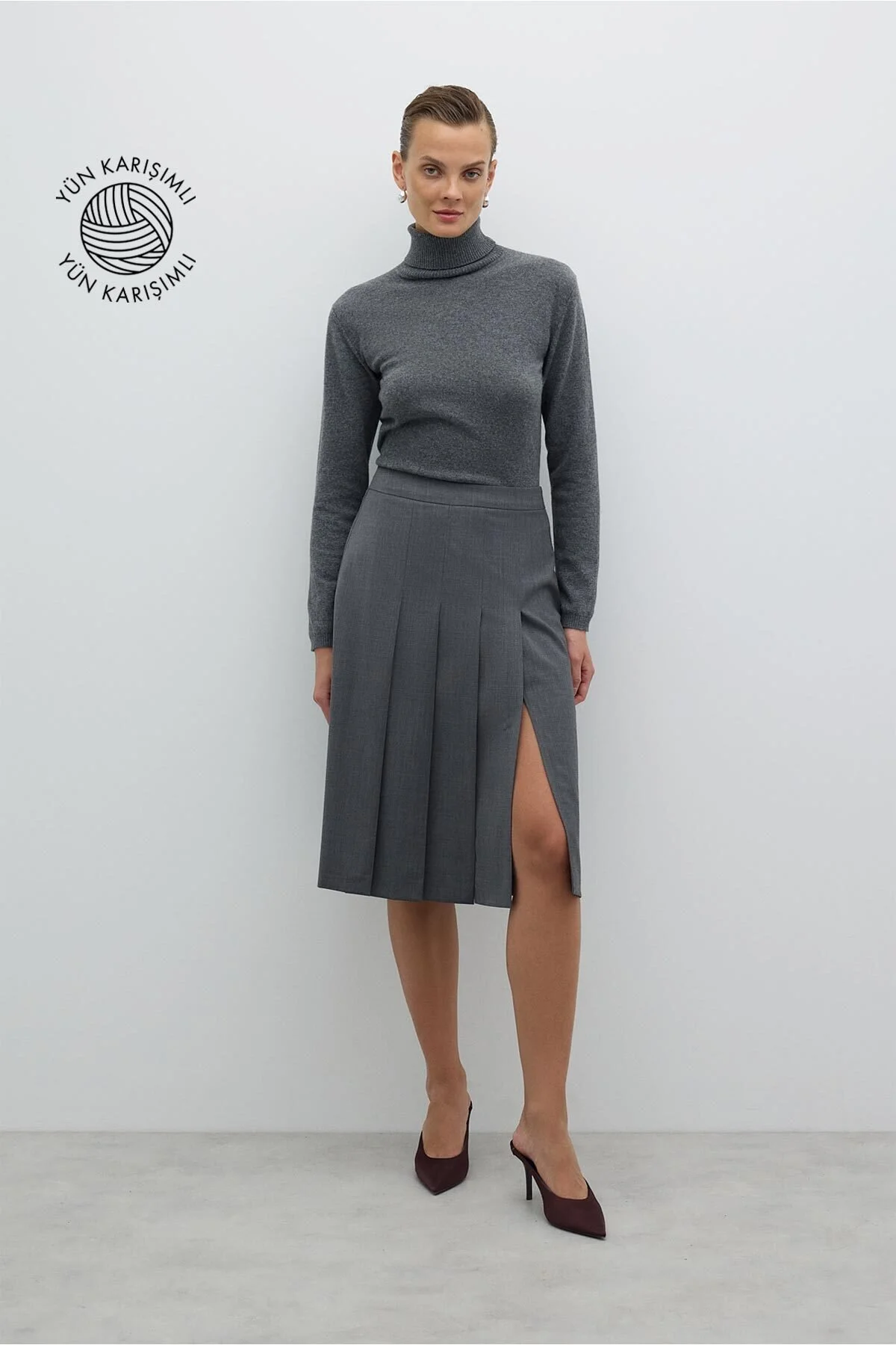 Yırtmaç Detaylı Pileli Yün Etek Gri - 1