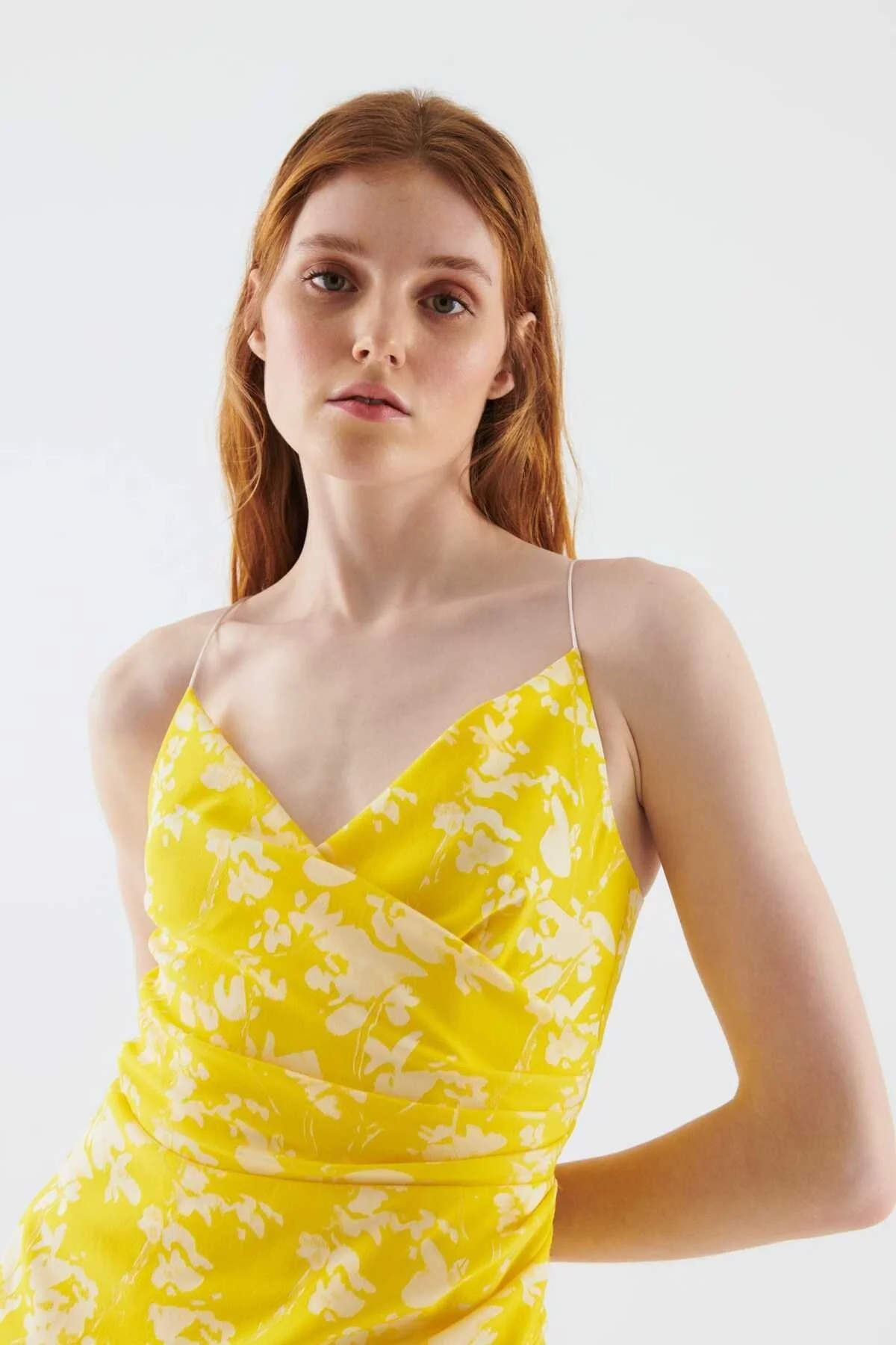 Yırtmaçlı Desenli Abiye Elbise Standart Renk - 3