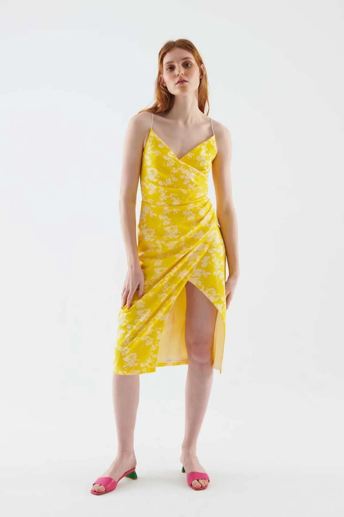 Yırtmaçlı Desenli Abiye Elbise Standart Renk - 1