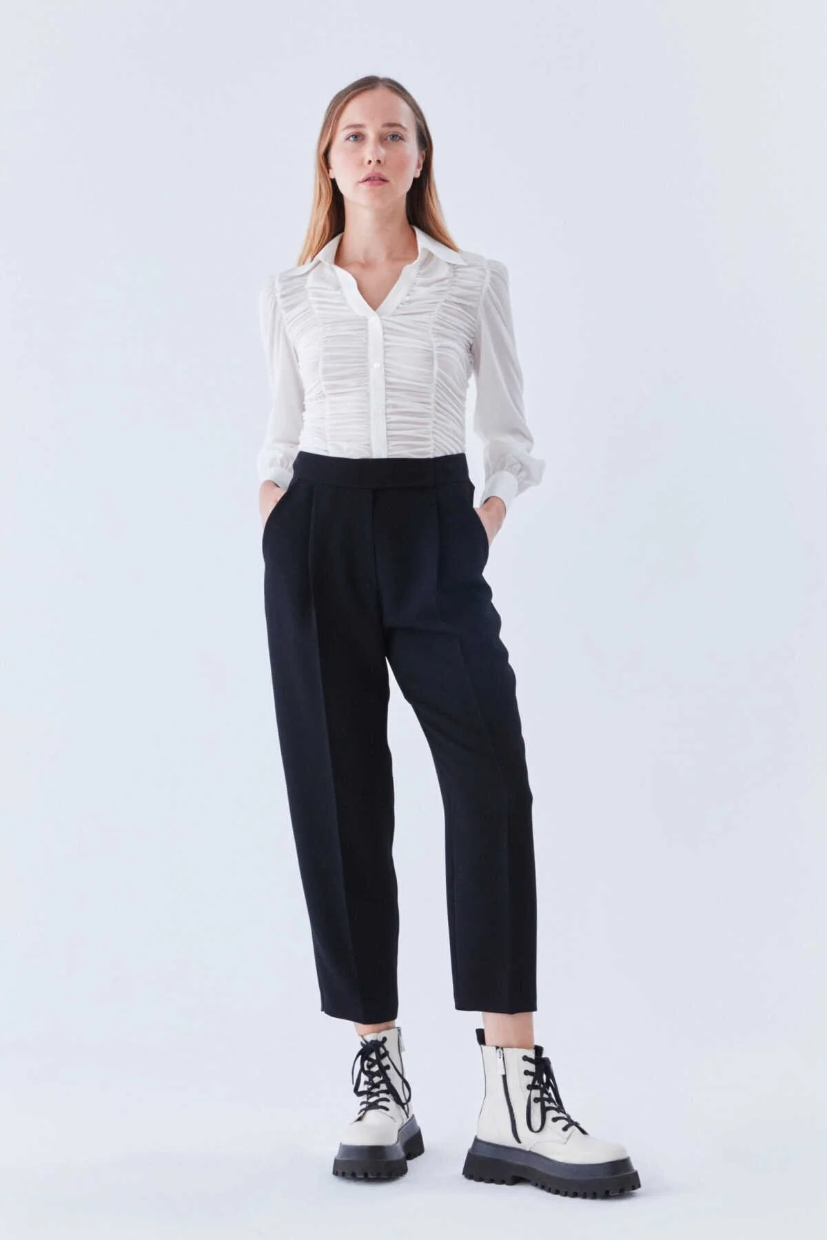  Yüksek Bel Kısa Paça Pantolon Siyah - 1