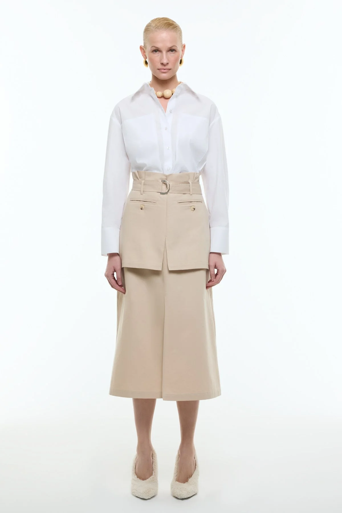 Yüksek Bel Pili ve Kemer Detaylı Çift Fletolu Yırtmaçlı Midi Boy Etek Bej - 1