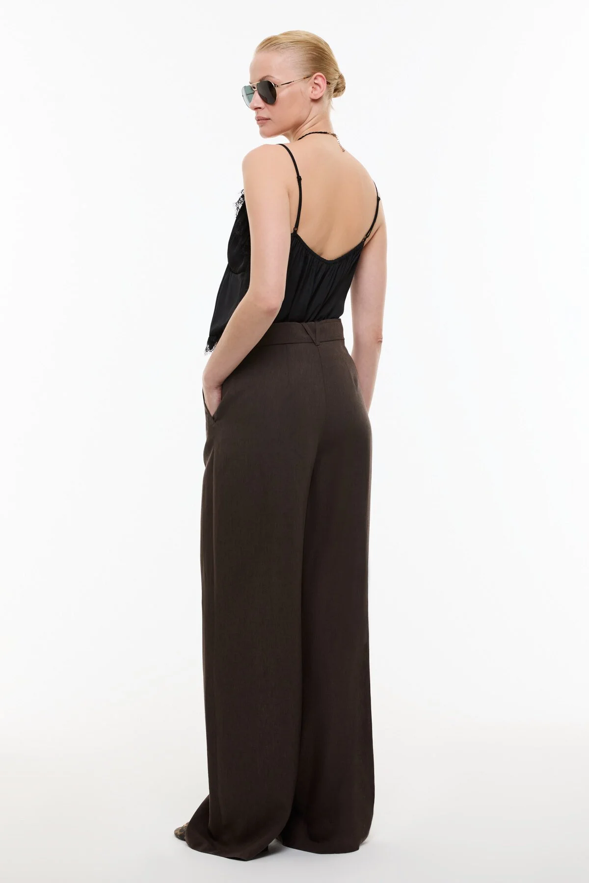 Yüksel Bel Geniş Paça Kemer Detaylı Keten Pantolon Kahve - 2