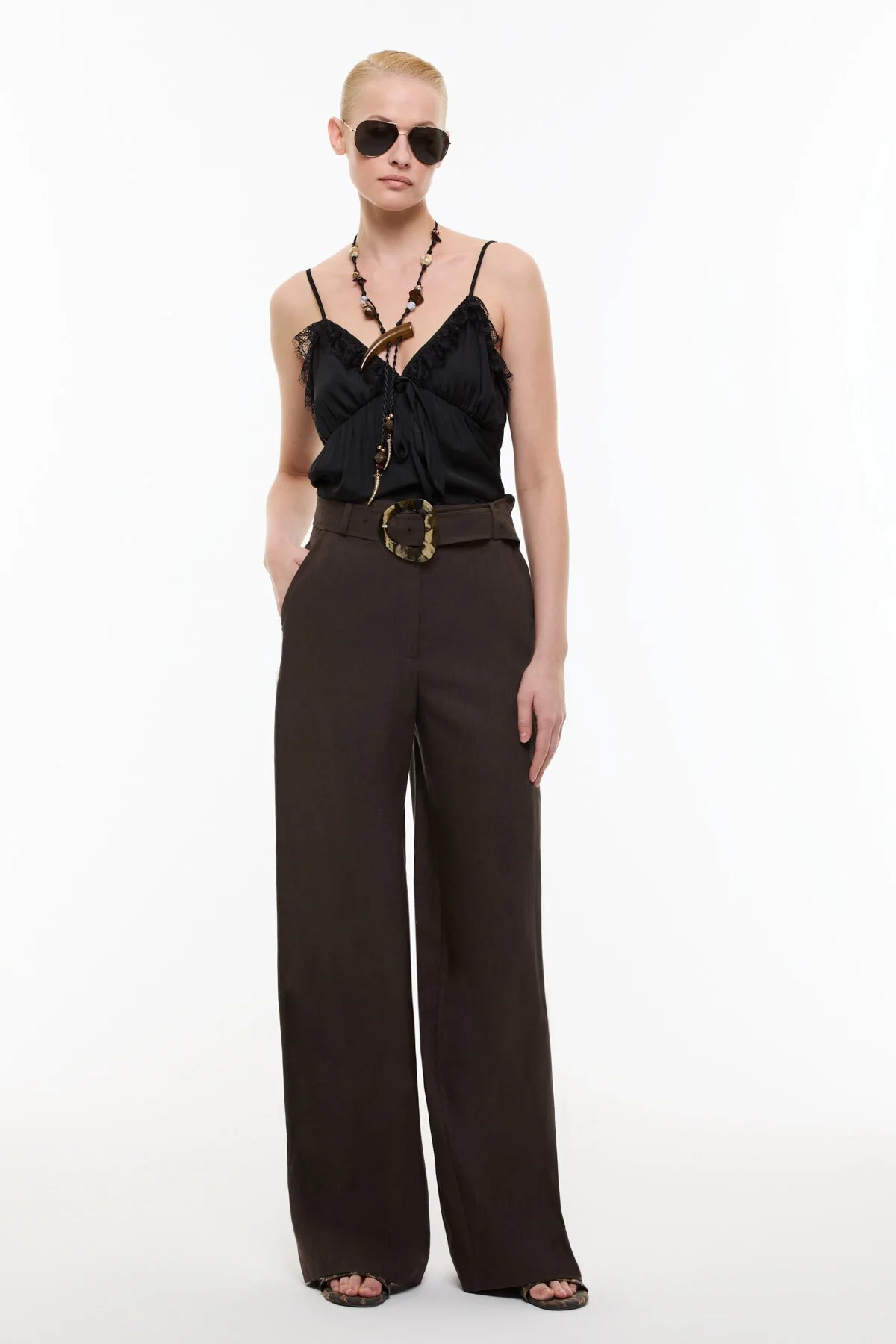 Yüksel Bel Geniş Paça Kemer Detaylı Keten Pantolon Kahve - 1