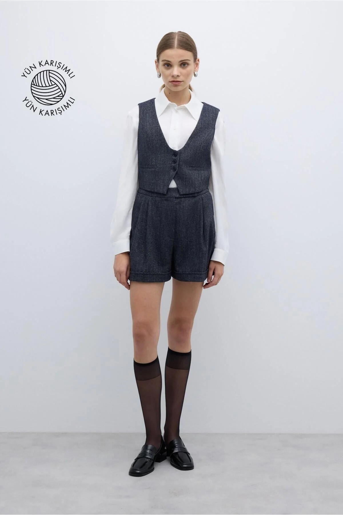 Yün Karışımlı Çift Pileli Şort Lacivert - 1