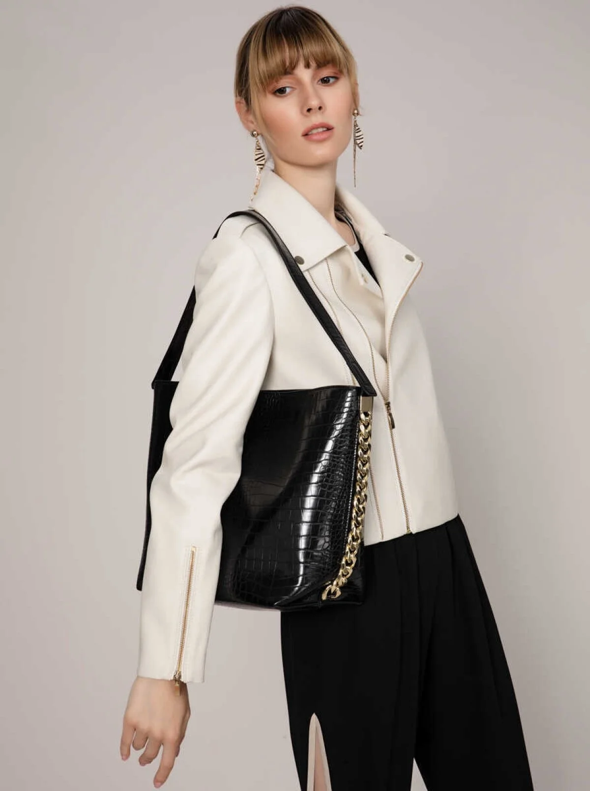  Zincir Detaylı Çanta Siyah - 1