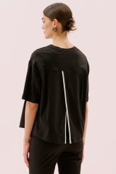 Biye Detaylı Arkası Yırtmaçlı T-shirt Siyah 