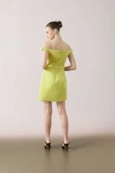 Çiçek Detaylı Kayık Yaka Saten Mini Elbise Sarı - 2