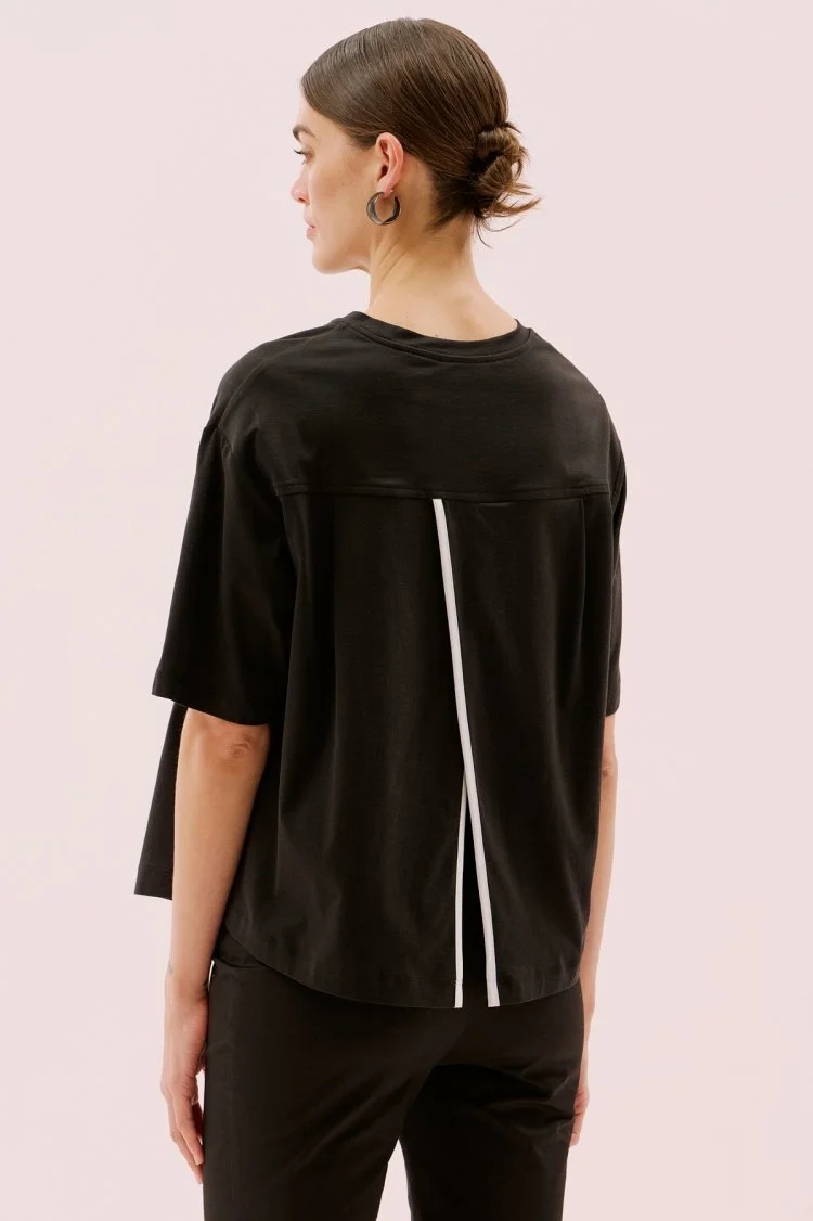 Biye Detaylı Arkası Yırtmaçlı T-shirt Siyah - 3